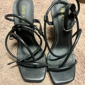 Chase and Chloe heels never worn